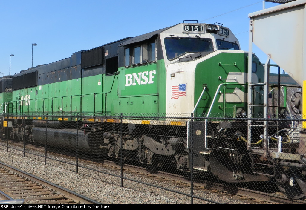 BNSF 8151
